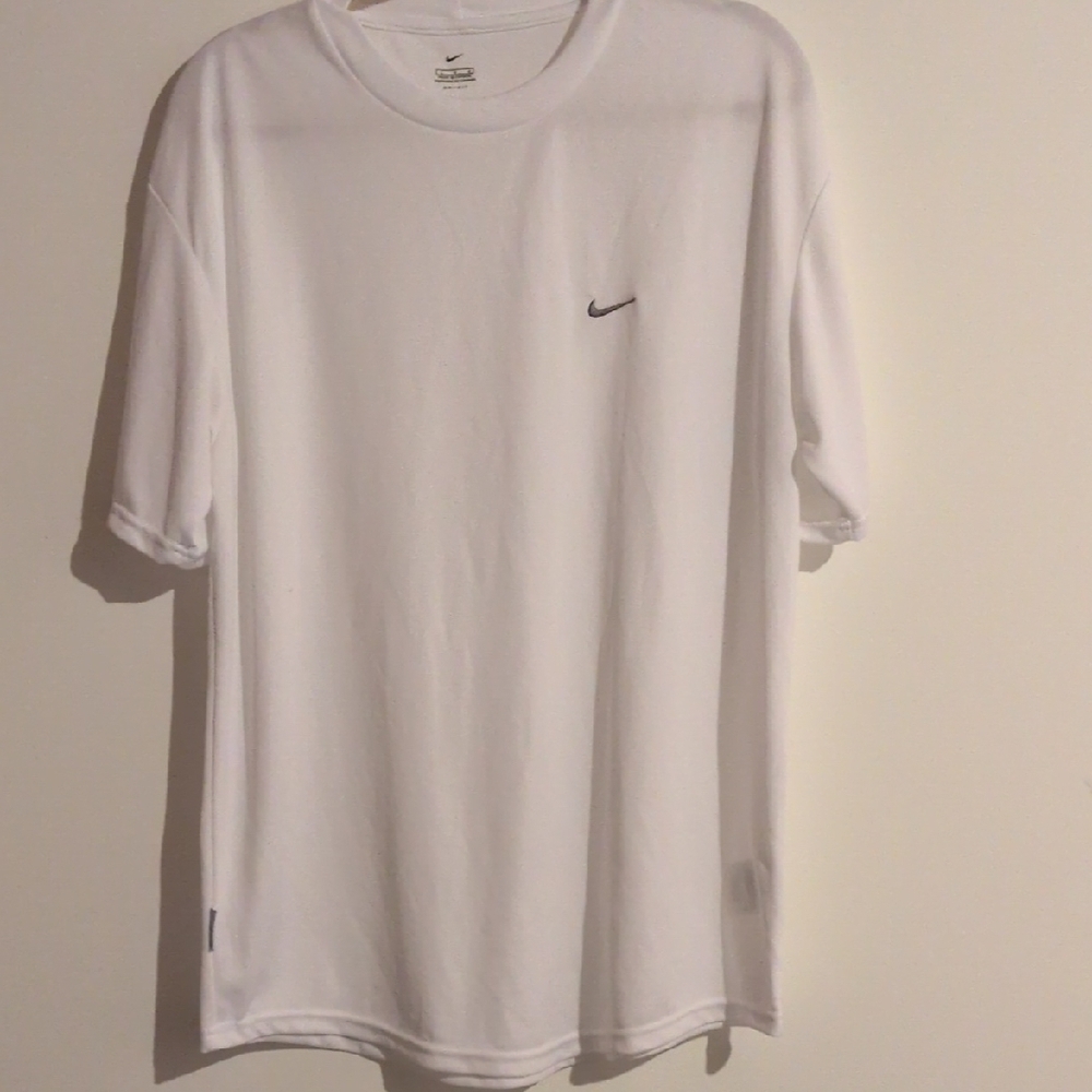 Nike White Short Sleeve Tee Classic Cotton